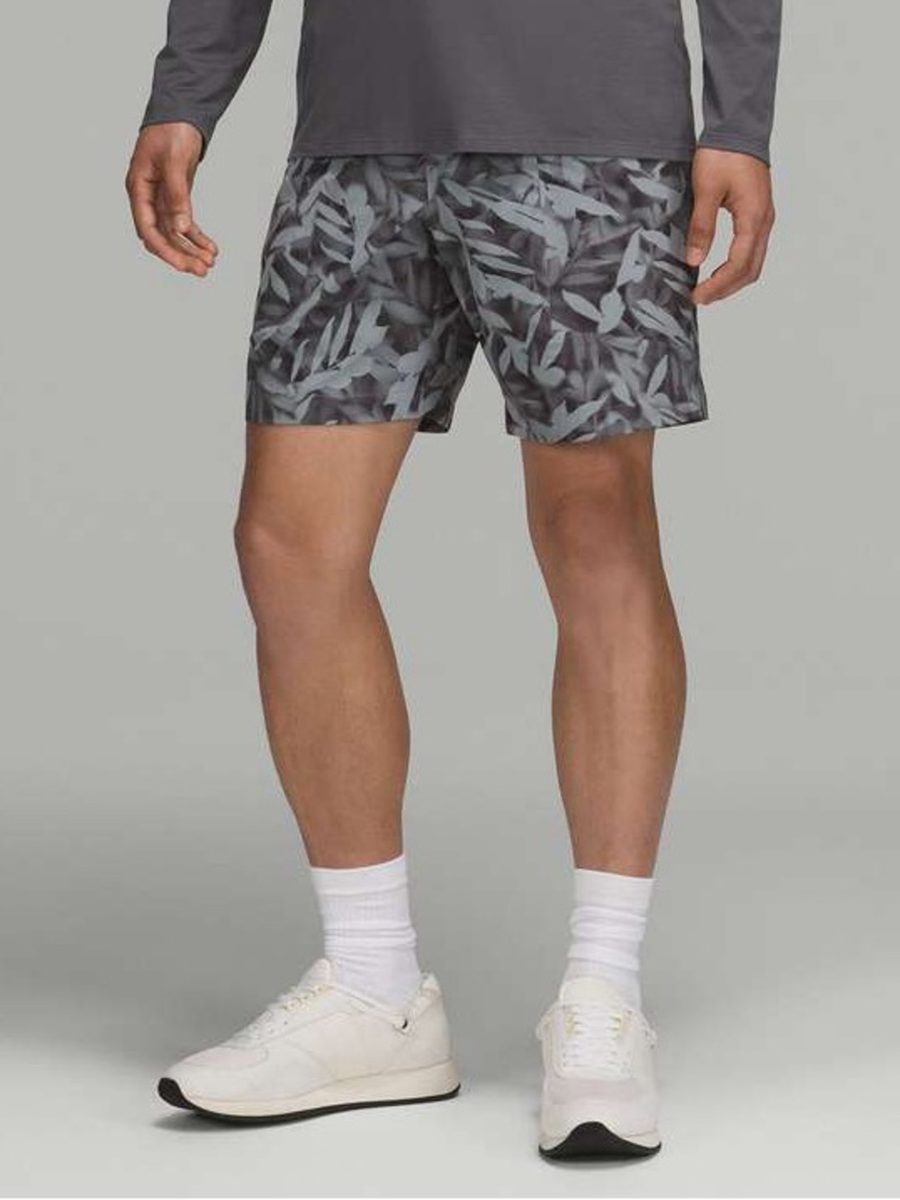 Lululemon Bowline Short 8" Stretch Ripstop Athletic Athleisure Leaf Camo. 2